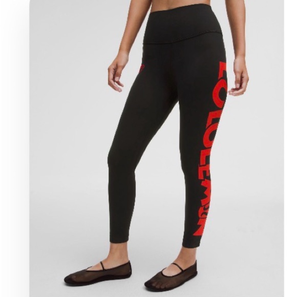 Disney x lululemon *Align™ NWOT
High-Rise Pant 25"